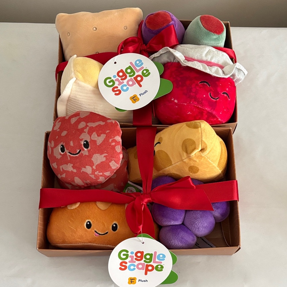 Giggle Scape Plush Toy Set